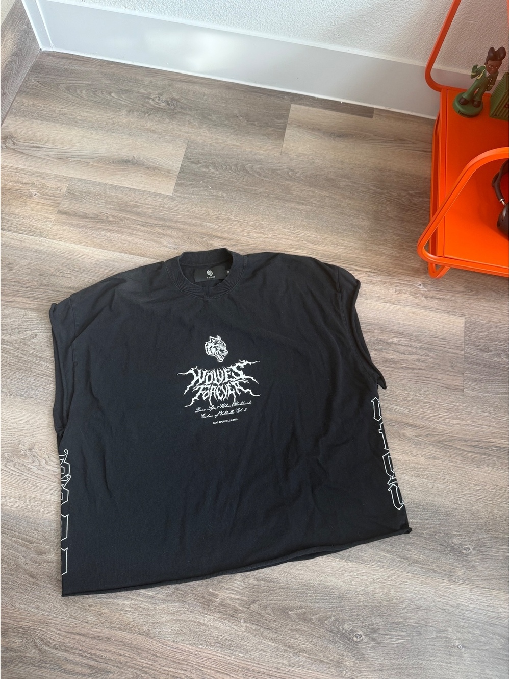 Darc Sport Cut Sleeve T-Shirt with Skull Design